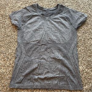 Athleta Momentum Tee